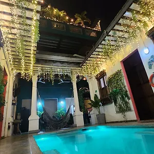Baboon Hostal